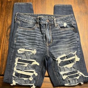 American Eagle high-waisted Distressed Skinny Jeans